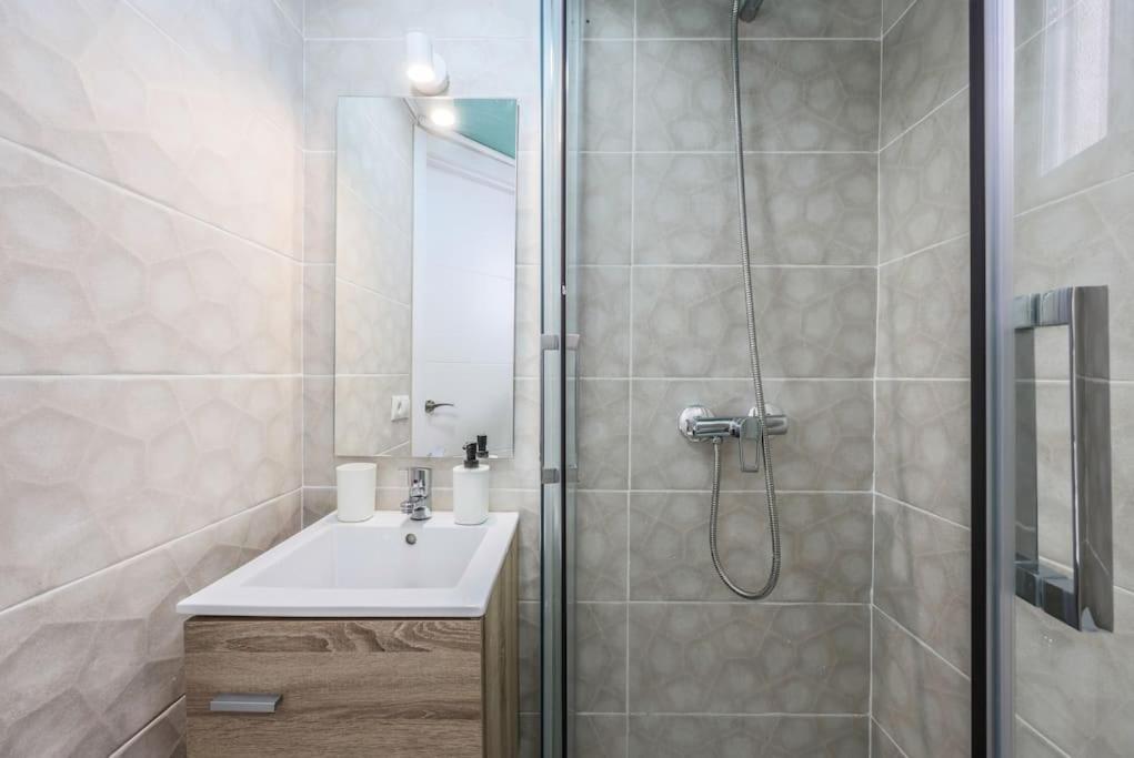 Luxe Apartment In Tetuan مدريد المظهر الخارجي الصورة